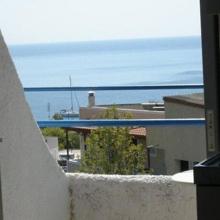 Efrosyni Apartments Agia Marina  외부 사진