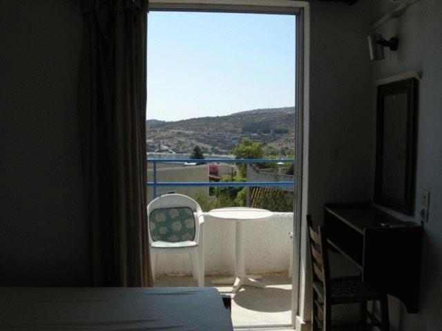 Efrosyni Apartments Agia Marina  외부 사진