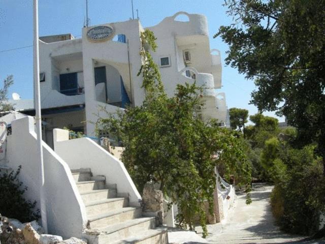 Efrosyni Apartments Agia Marina  외부 사진